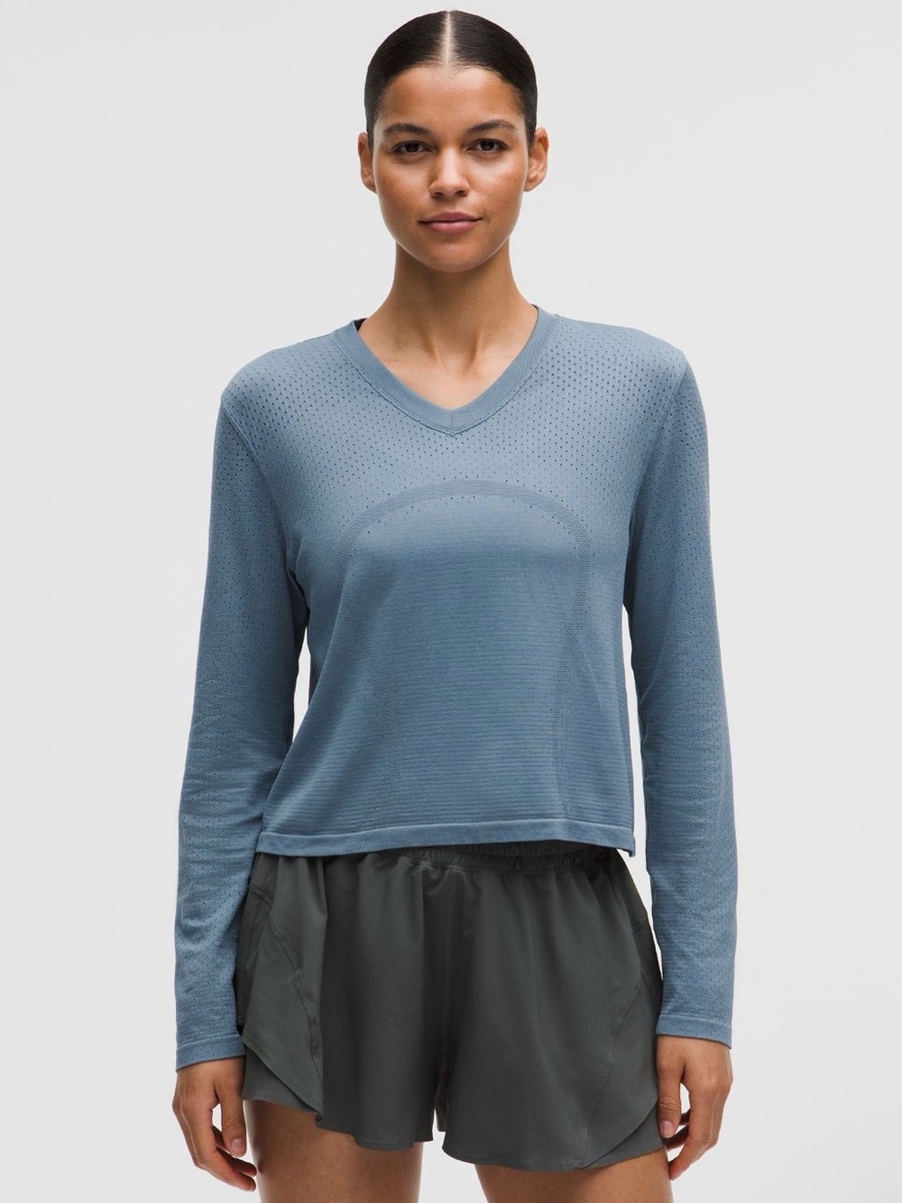 NWT Lululemon Swiftly Open-Hole V-Neck Long-Sleeve Shirt Size 2 Steel Blue